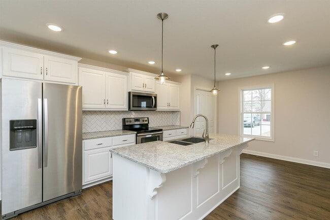 Building Photo - What a kitchen.