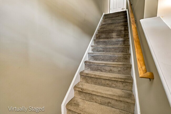 Building Photo - 822 Oakshire Cir