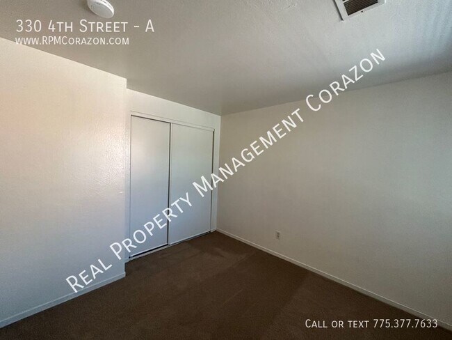 Building Photo - 330 4th St