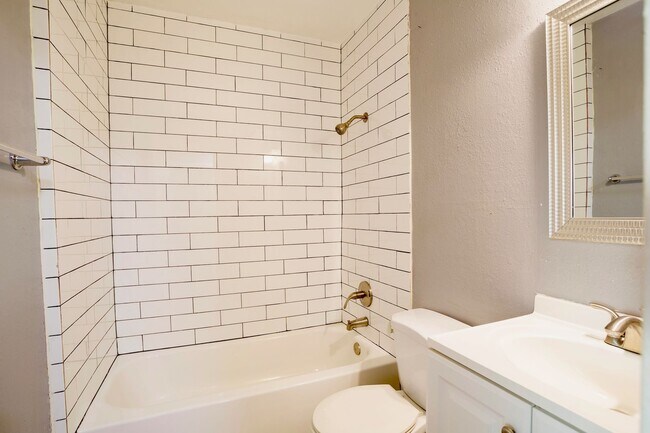 Building Photo - 4431 Whispering Valley Dr