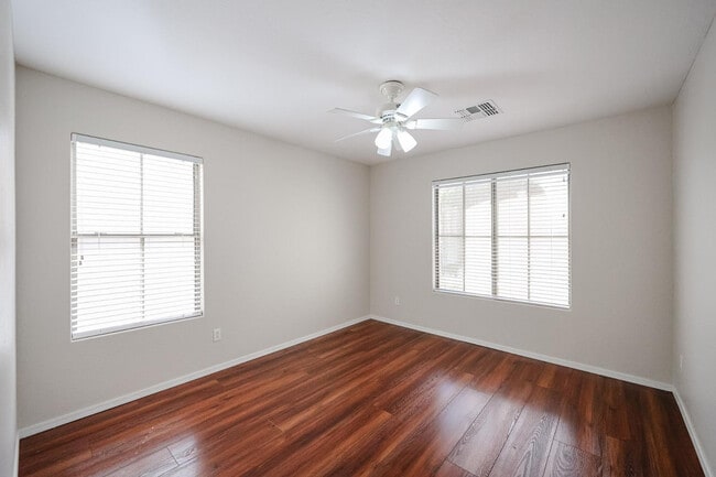 Building Photo - 16034 W Winchcomb Dr