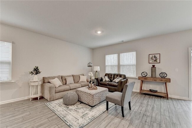 Building Photo - 111 Horned Owl Ave