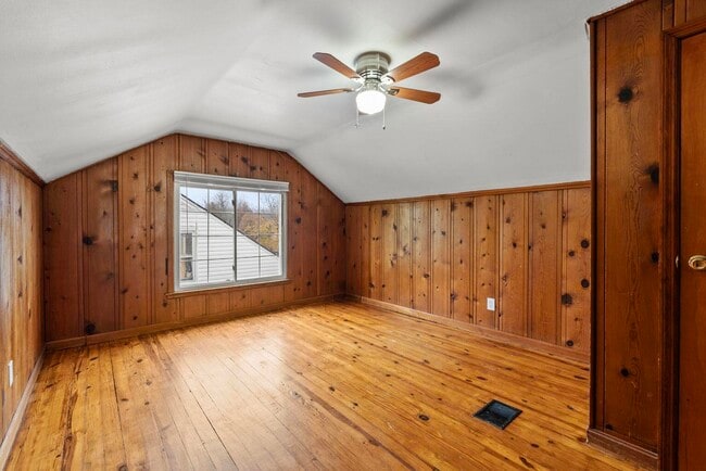 Building Photo - 154 Northwood Dr