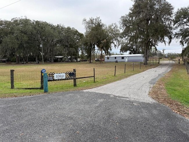 Building Photo - 2302 Lowery St