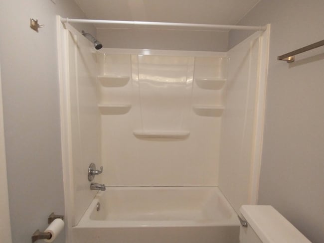 Building Photo - 25336 Shiawassee Cir