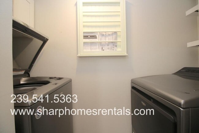 Building Photo - 5203 Cedarbend Dr