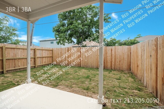Building Photo - 2507 Lynwood Bnd