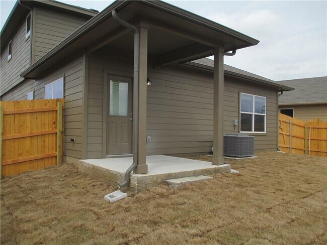 Building Photo - 13813 Geelong Dr