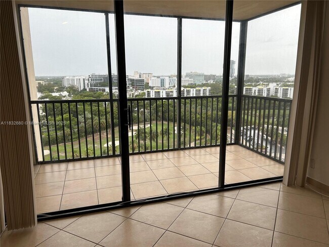 Building Photo - 20335 W Country Club Dr
