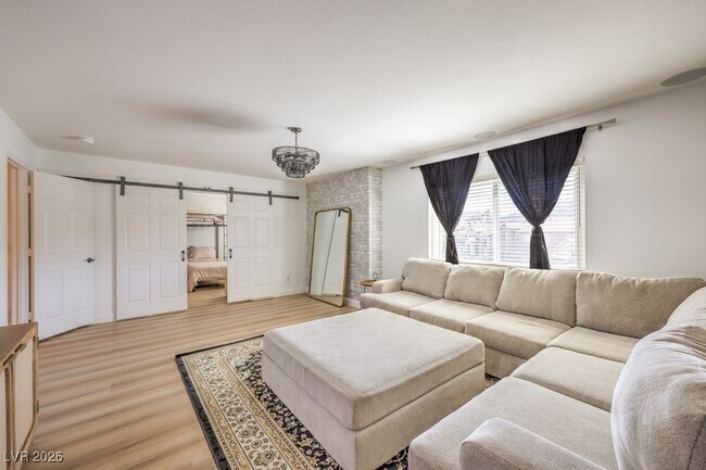 Building Photo - 249 Timber Hollow St