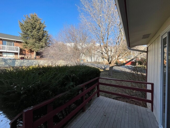 Building Photo - Spacious House on the Northeast Bench in Orem