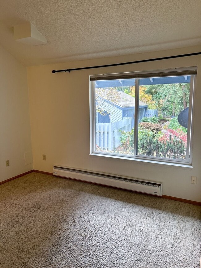 Building Photo - Renton Highlands 1 Bed 1 Bath Condo for Lease!