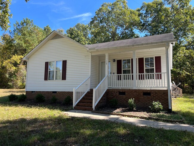 Primary Photo - Private 3BD, 2BA Home with New Interior Up...