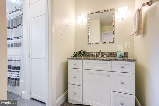 Building Photo - 1907 Luzerne Ave