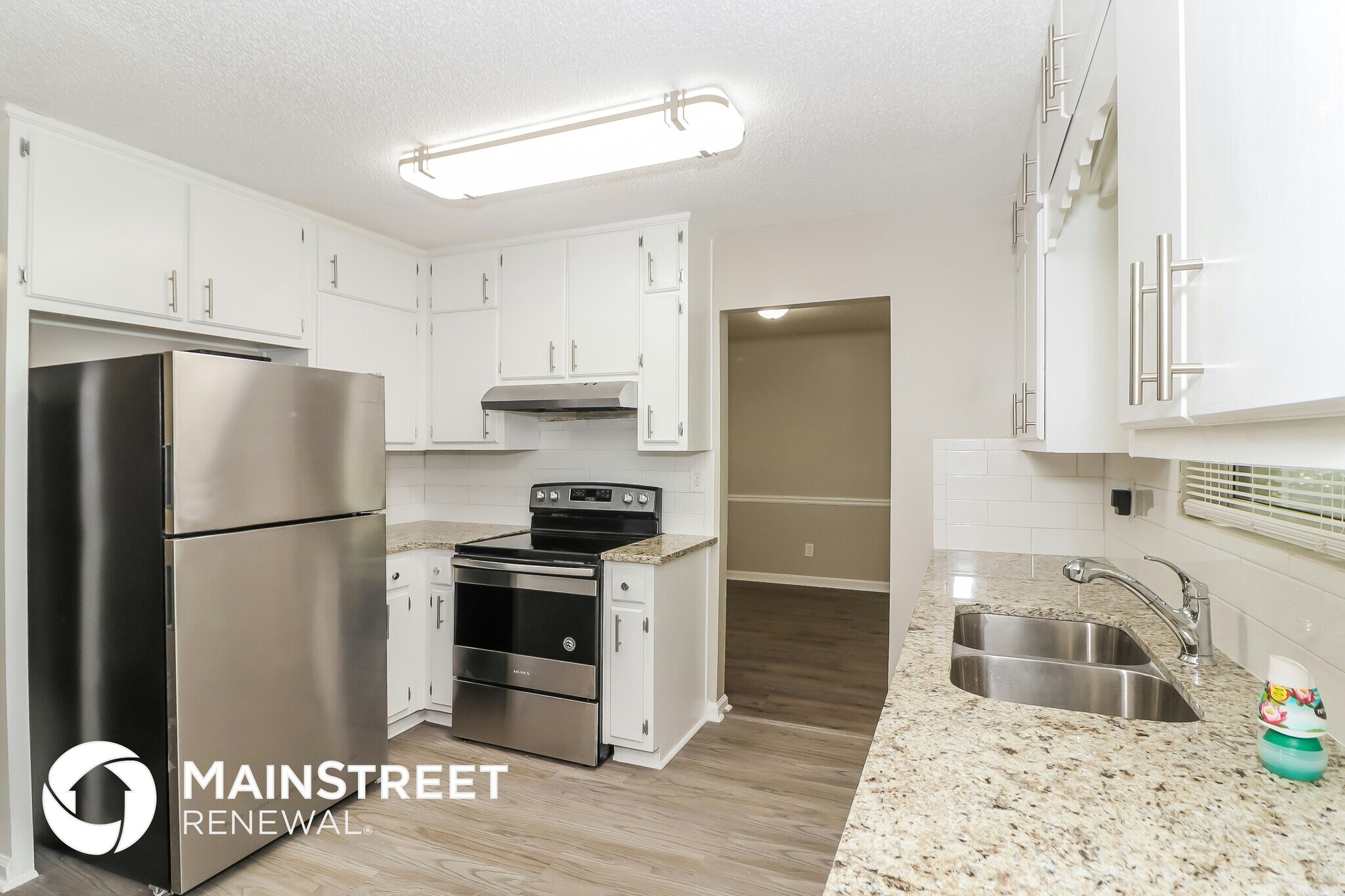 Building Photo - 770 Stonebridge Crescent