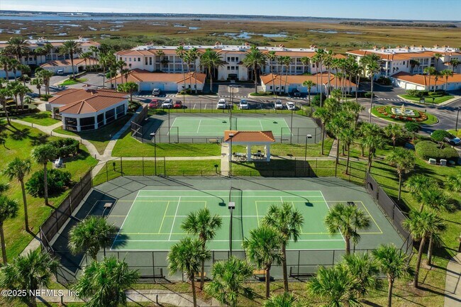 Building Photo - 215 S Ocean Grande Dr