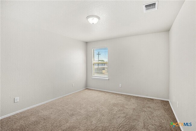 Building Photo - 1602 Gigante Dr