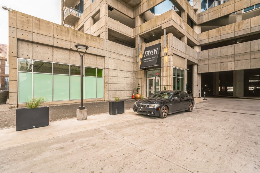 Building Photo - 400 W Peachtree St NW