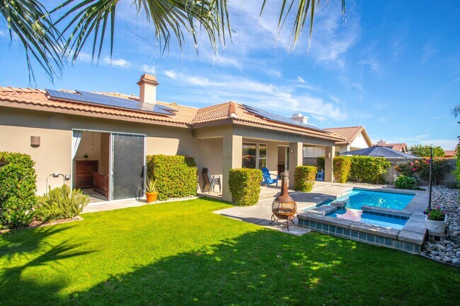 Building Photo - 74629 Lavender Way