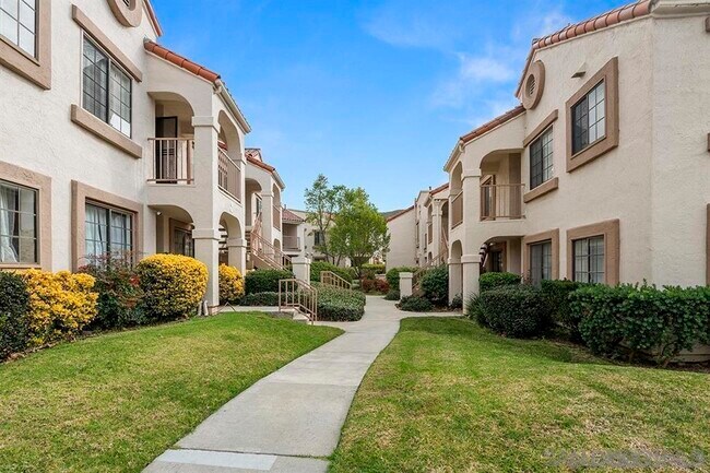 Building Photo - 13294 Wimberly Square