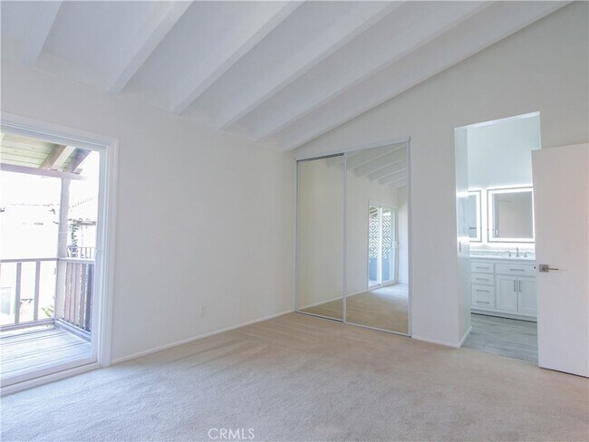 Building Photo - 835 Amigos Way