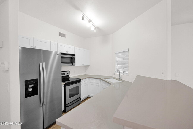 Building Photo - 21844 N 41st St