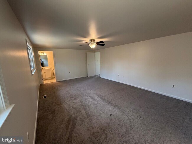 Building Photo - 7285 Clyde Jones Rd