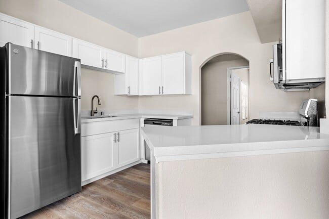 Kitchen 1 Bedroom/1 Bath Floorplan - Element