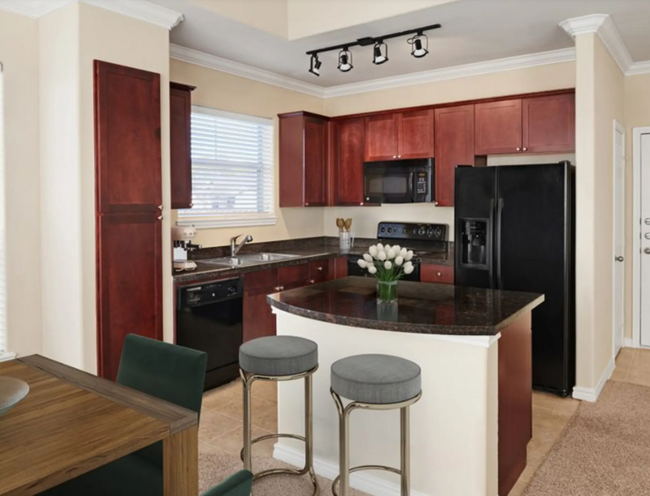 Building Photo - Apartment for Rent