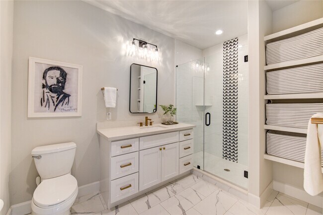 Building Photo - 820 Wakefield Dr