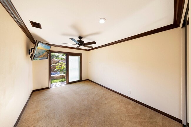 Building Photo - Beautifully maintained Tuscan-style custom home