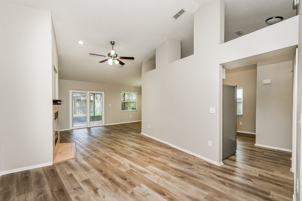 Building Photo - 914 Axlewood Cir