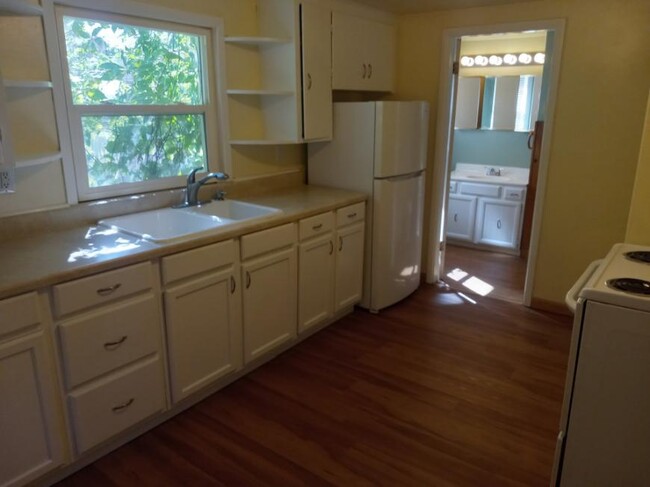 Building Photo - 1 bedroom in Billings MT 59101