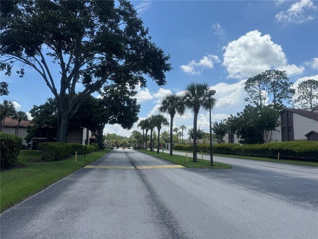 Building Photo - 3024 S Semoran Blvd