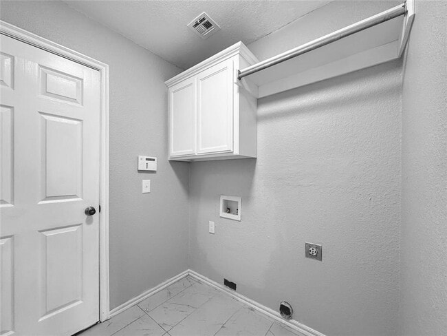 Building Photo - 4917 SE 89th Terrace