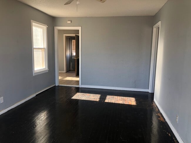 Building Photo - 312 S Georgia St