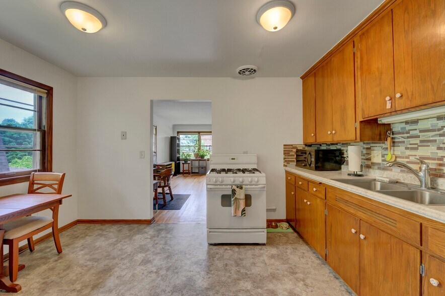 Primary Photo - 3416 Portland Ave S