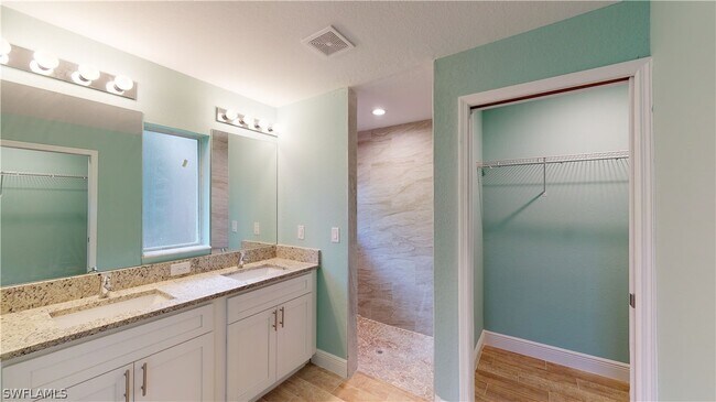 Building Photo - 621 NW 7th Pl