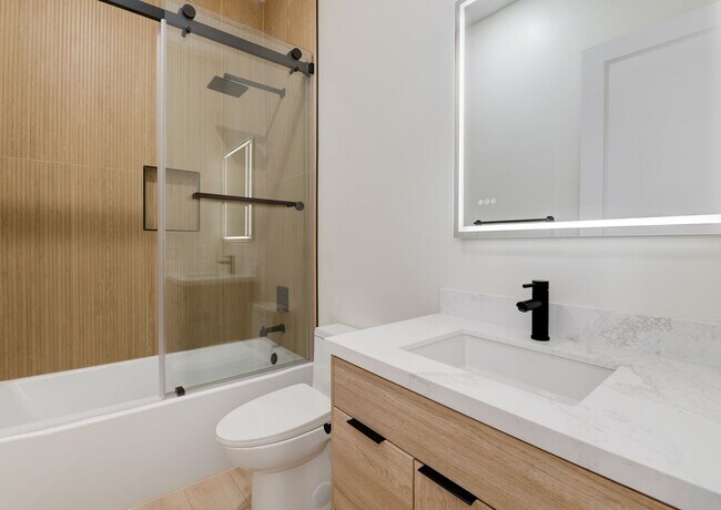 Building Photo - 5142 Los Robles Dr