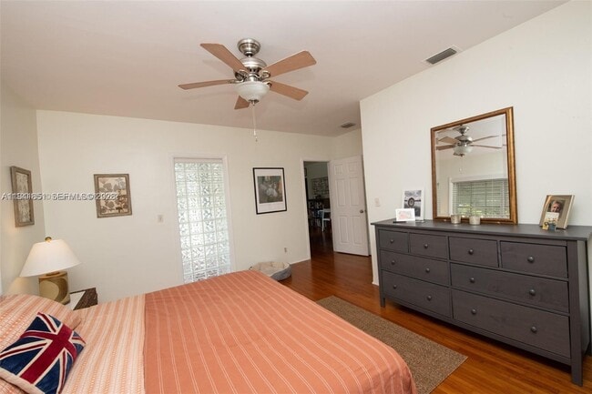 Building Photo - 7601 SW 59th Ct