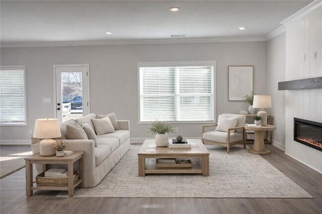 Building Photo - 3467 Iron Hearth Bnd