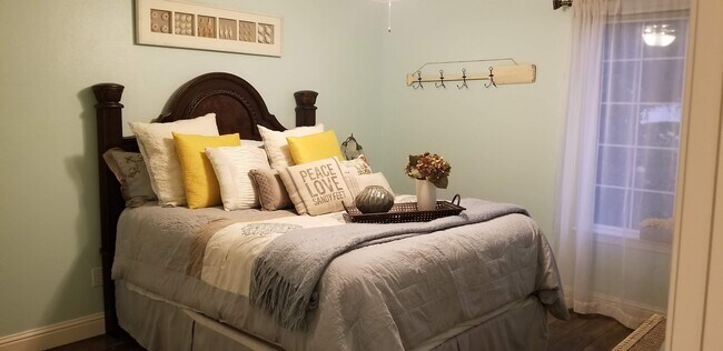 Building Photo - 3019 Rush Creek Ct