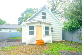 Building Photo - 1214 Forbes Ave