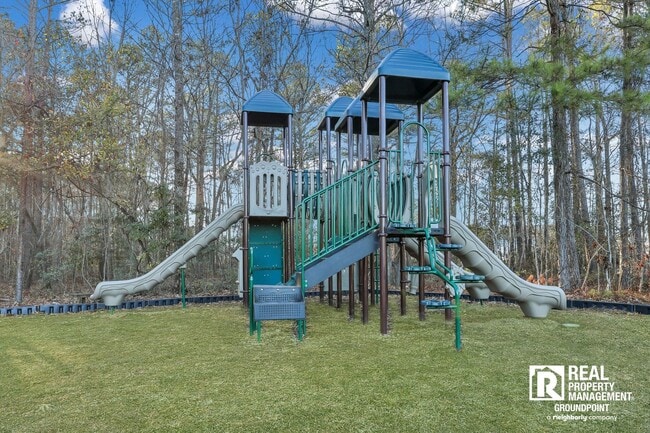 Building Photo - 3BR | 3.5BA | 3-Story Townhome | Bonus Loft | Fenced Yard