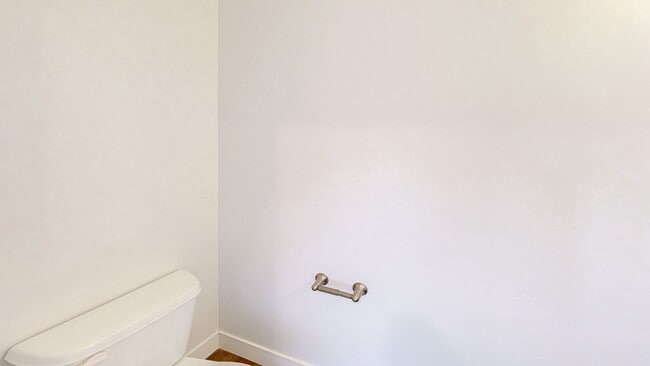 Building Photo - 1126 S 200 E