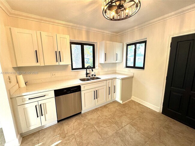 Building Photo - 5530 NW Miami Ct