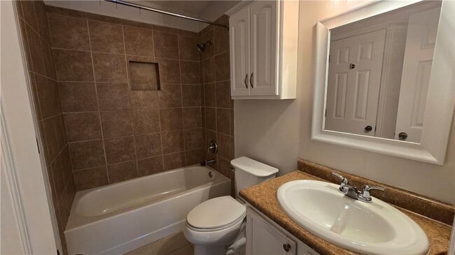 Building Photo - 1308 Red Deer Way