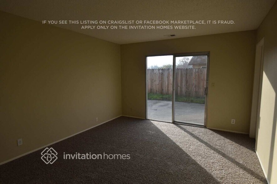 Building Photo - 3442 Chandler Cir