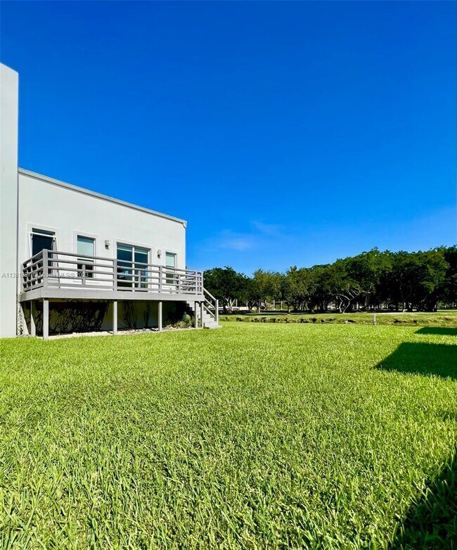 Building Photo - 7720 SW 147th Terrace