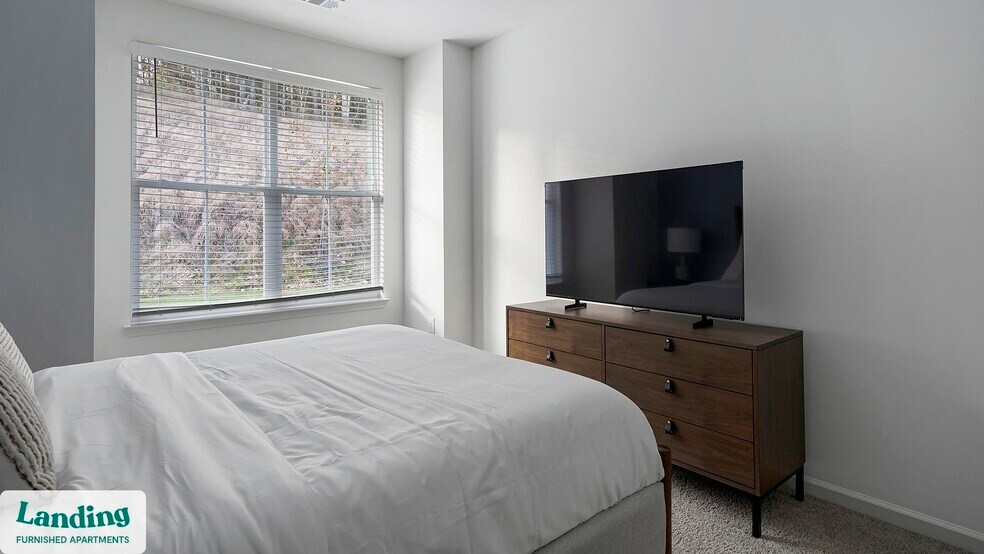 Building Photo - 2800 Milan Ct